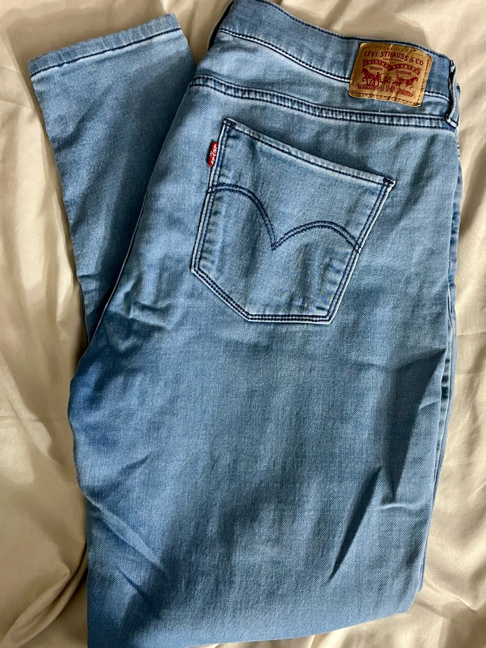 Levi's Slim Straight Light Blue Denim Jeans